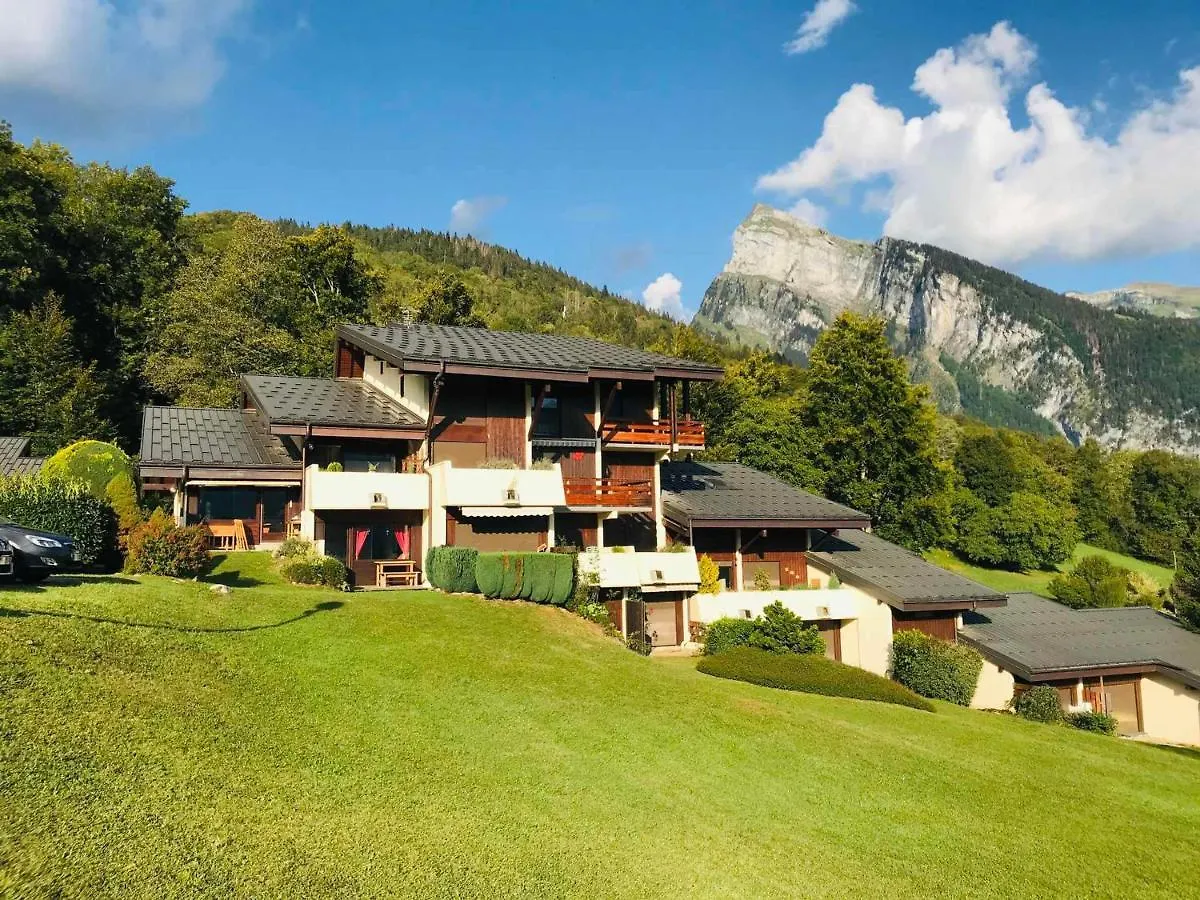 Studio Calme A Samoens Avec Terrasse, Parking Et Coin Cuisine - Fr-1-629-30 Apartment