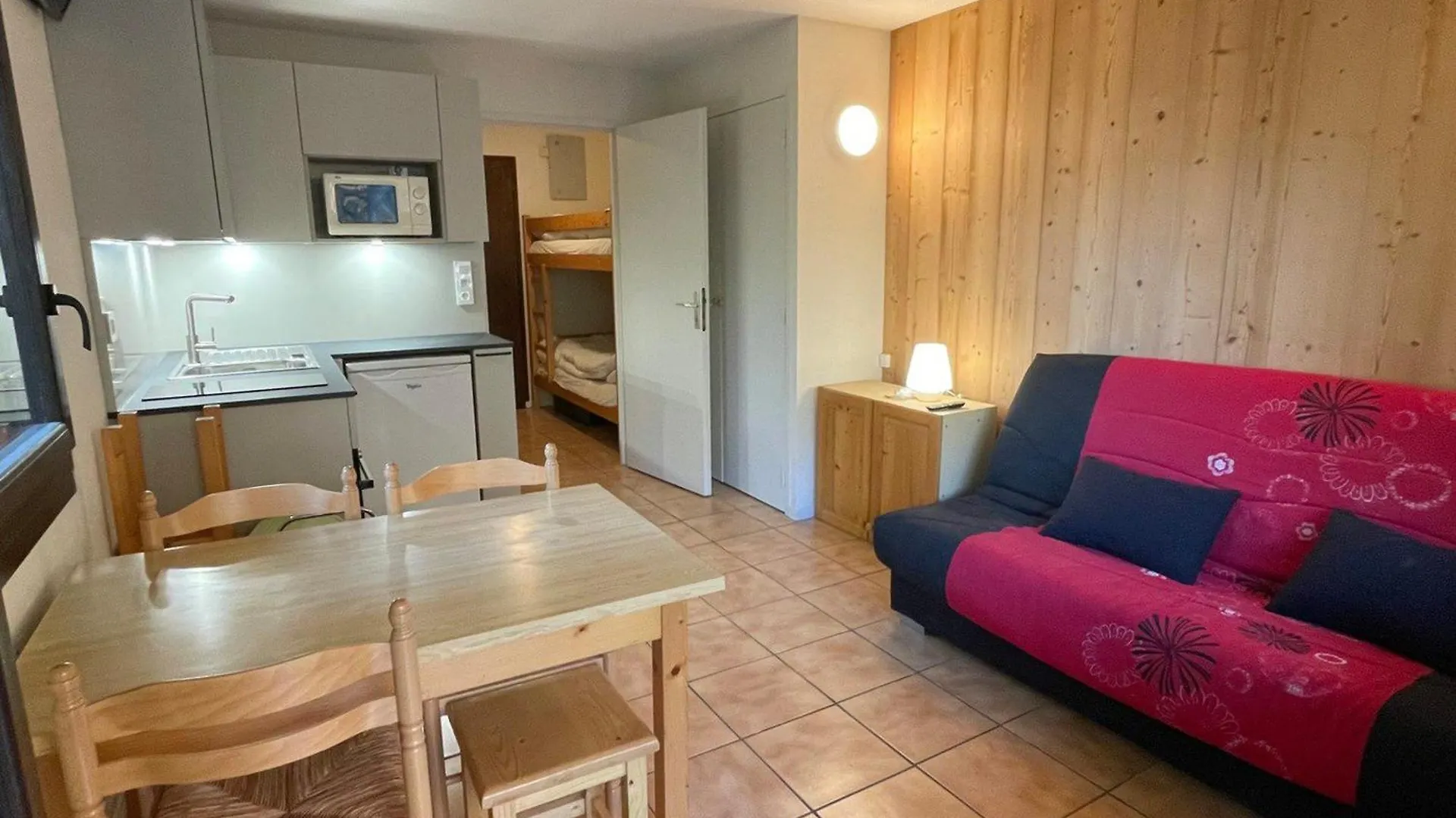 Studio Calme A Samoens Avec Terrasse, Parking Et Coin Cuisine - Fr-1-629-30 contacts